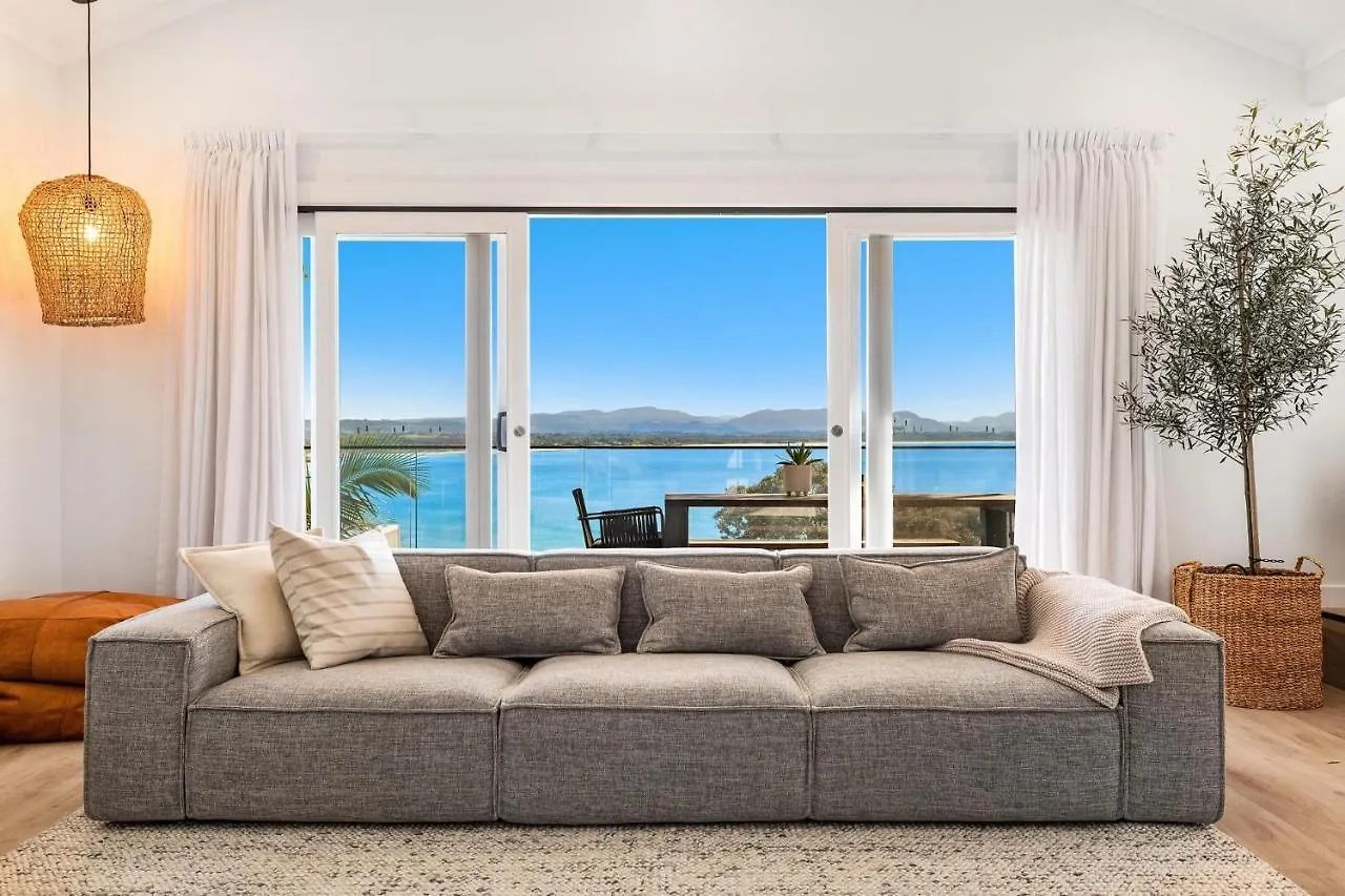 Sway - Stunning 5 Bedroom Beach House With Pool Byron Bay Australia