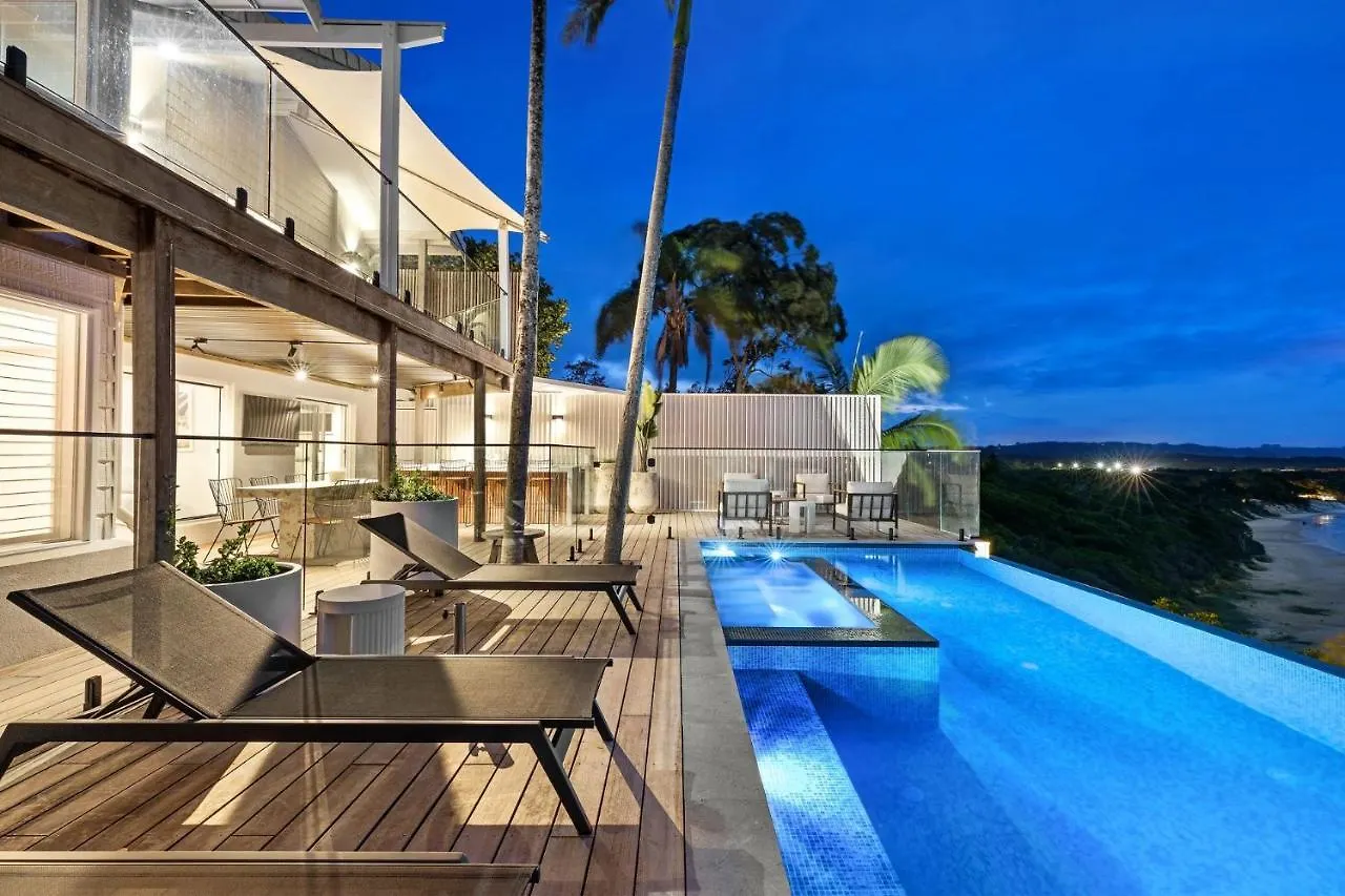 Sway - Stunning 5 Bedroom Beach House With Pool Byron Bay