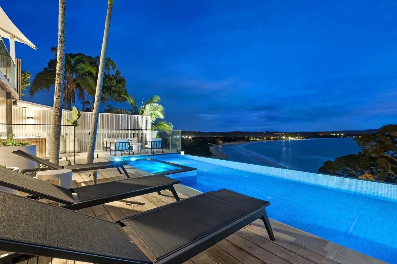 Sway - Stunning 5 Bedroom Beach House With Pool خليج بيرون 0*,